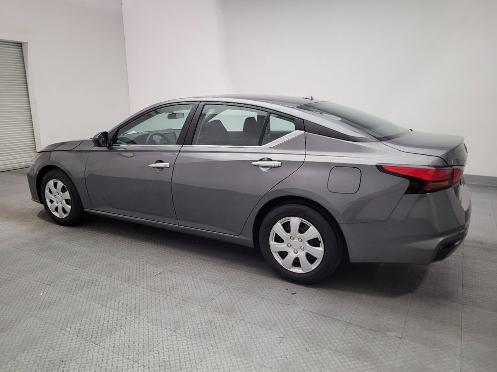 Used 2025 Nissan Altima 2.5 S FWD image 3
