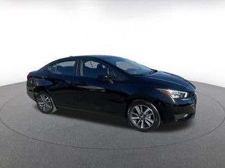 Used 2025 Nissan Versa SV video 2