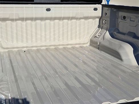 New 2026 Chevrolet Colorado Trail Boss w/ Off-Road Front Bumper Package image 11