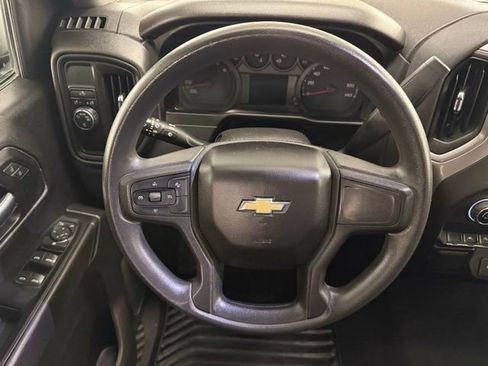 Used 2023 Chevrolet Silverado 1500 Custom image 15