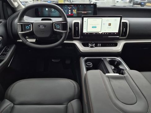 New 2025 Ford Expedition Active RWD image 17
