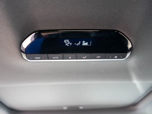 New 2027 Kia Telluride S image 15