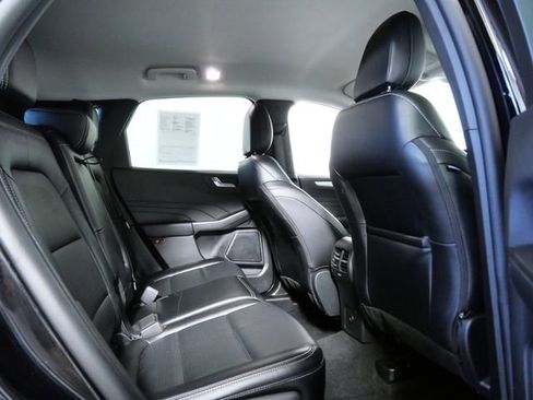 Certified 2025 Ford Escape Platinum image 13