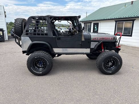 Used 1989 Jeep Wrangler Sahara AWD/4WD image 6