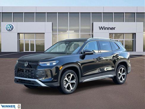 New 2026 Volkswagen Tiguan SE image 1