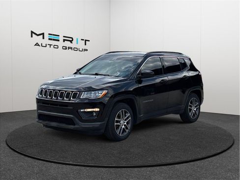 Used 2020 Jeep Compass Latitude w/ Popular Equipment Group FWD image 4