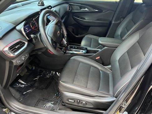 Used 2021 Chevrolet TrailBlazer RS w/ Technology Package FWD image 28