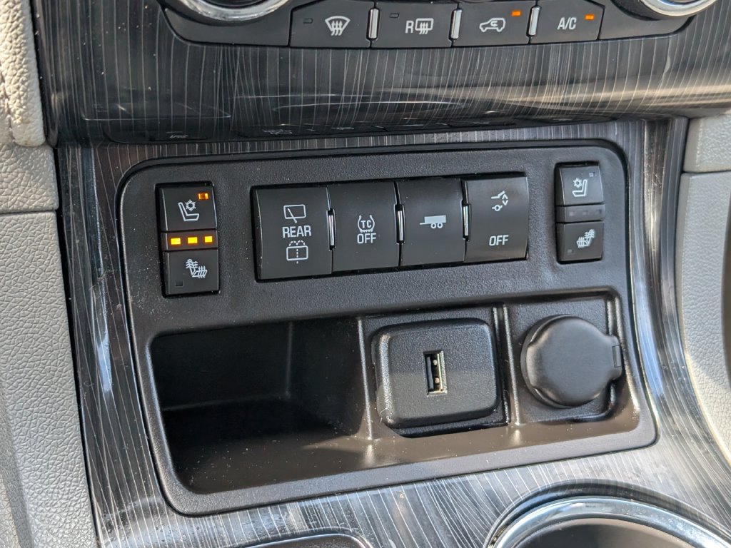 Used 2017 Chevrolet Traverse Premier w/ LPO, 'HIT The Road' Package FWD image 18