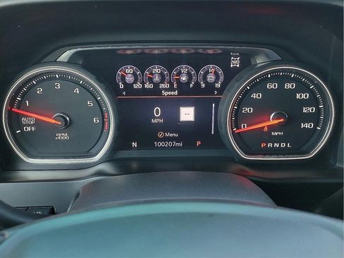 Used 2019 Chevrolet Silverado 1500 High Country w/ Technology Package image 17