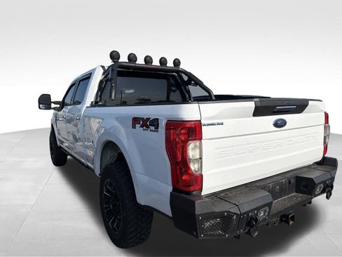 Used 2022 Ford F250 XLT w/ XLT Premium Package AWD/4WD image 7