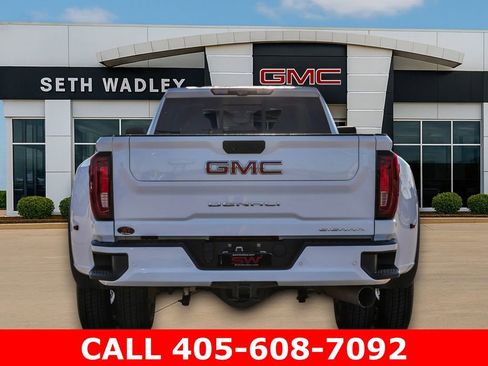 Used 2022 GMC Sierra 3500 Denali w/ Denali Ultimate Package AWD/4WD image 6