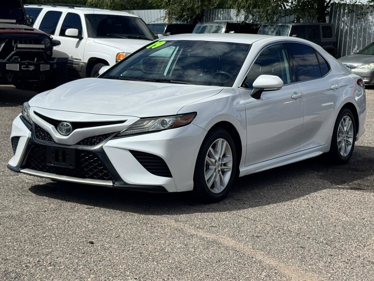 Used 2019 Toyota Camry XSE FWD image 3