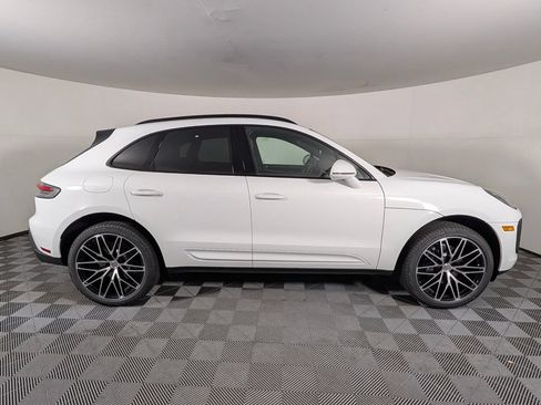 New 2026 Porsche Macan AWD/4WD image 8