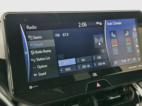 Used 2021 Toyota Venza Limited AWD/4WD image 21