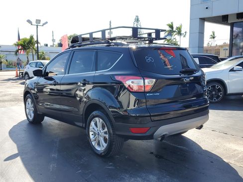 Used 2018 Ford Escape SE image 8