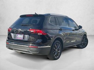 Used 2023 Volkswagen Tiguan SE w/ Panoramic Sunroof Package video 2