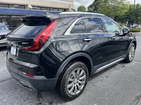 Used 2022 Cadillac XT4 Premium Luxury w/ Safety Alert Package AWD/4WD image 5