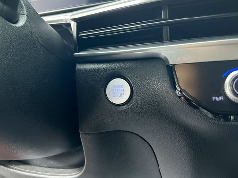 Certified 2024 Kia Sorento S FWD image 20