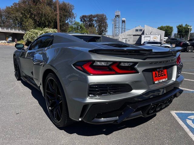 Used 2024 Chevrolet Corvette Z06 RWD image 8