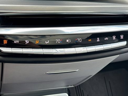 Used 2024 Cadillac Lyriq Sport AWD/4WD image 23