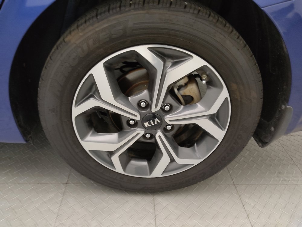 Used 2020 Kia Forte LXS FWD image 31