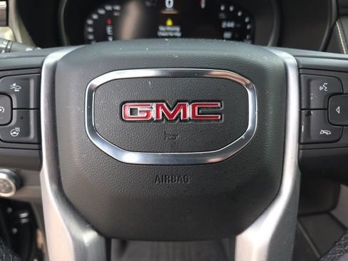 Used 2023 GMC Yukon SLT w/ SLT Premium Package AWD/4WD image 12