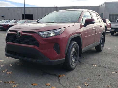 New 2025 Toyota RAV4 LE image 2