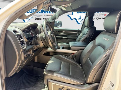 Used 2023 RAM 1500 Laramie AWD/4WD image 11