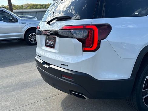 Used 2021 GMC Acadia SLT w/ Elevation Edition AWD/4WD image 17