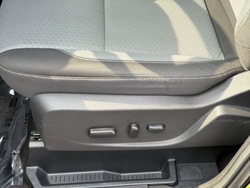 Used 2017 Ford Escape SE FWD image 14