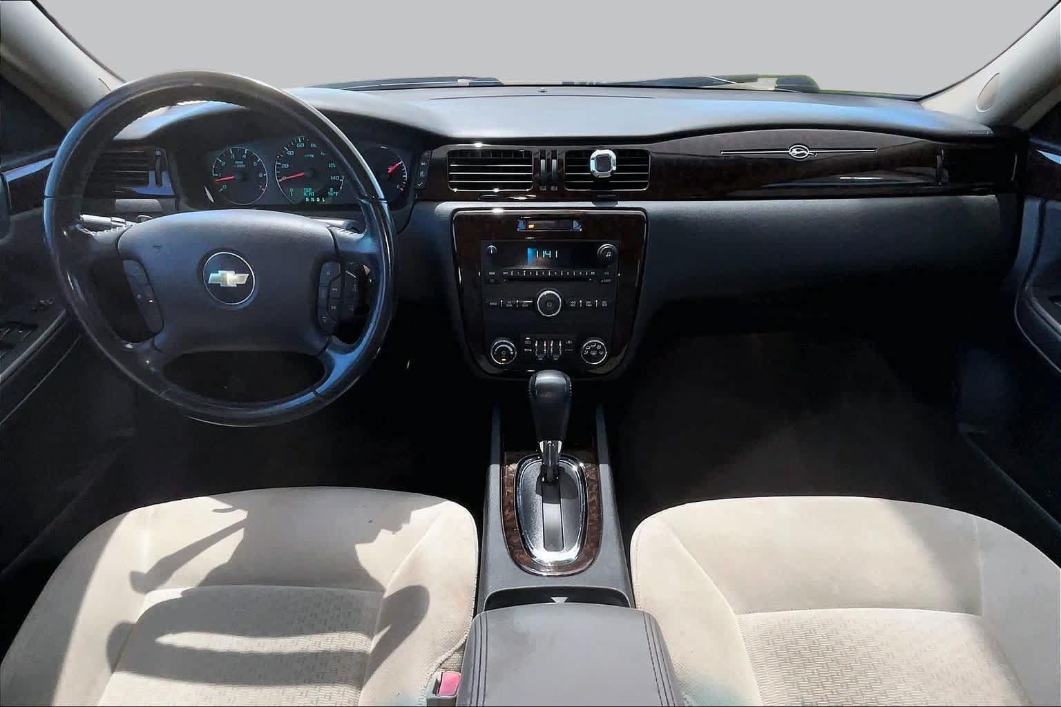Used 2012 Chevrolet Impala LT FWD image 13