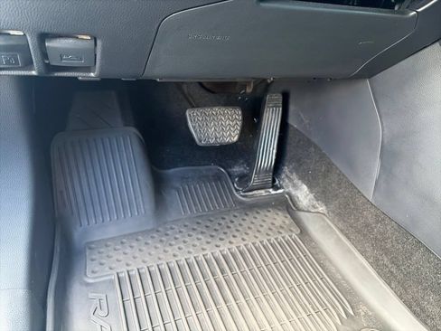 Used 2024 Toyota RAV4 XLE w/ Convenience Package AWD/4WD image 22