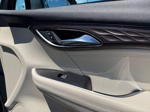 Used 2023 Buick Envision Avenir FWD image 32