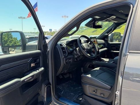 New 2026 RAM 2500 Limited AWD/4WD image 14