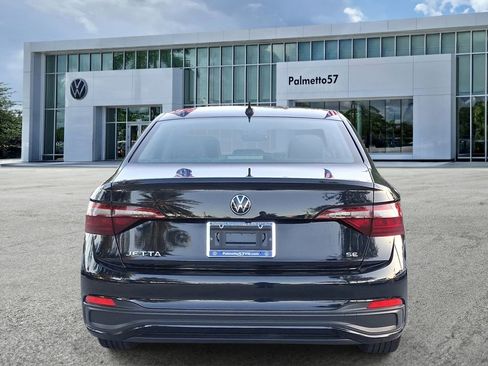Used 2024 Volkswagen Jetta SE FWD image 5