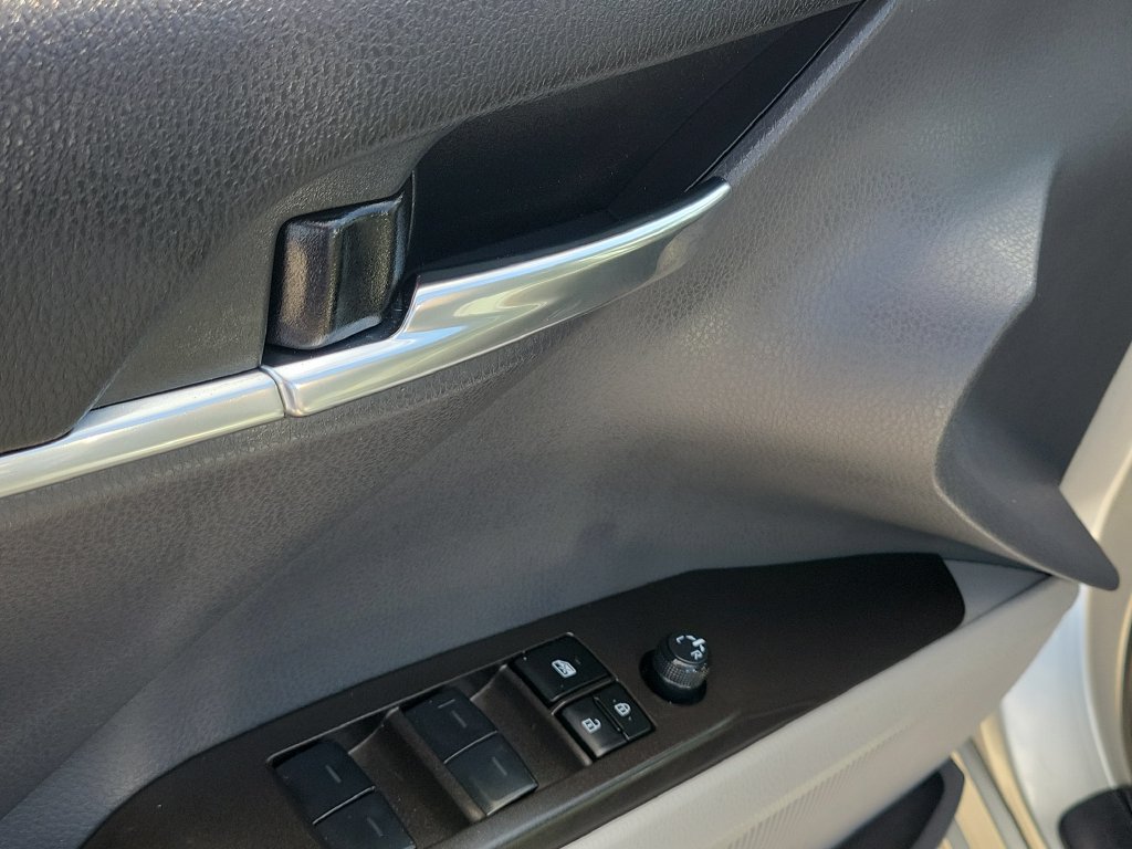 Used 2024 Toyota Camry SE FWD image 20