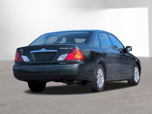 Used 2000 Toyota Avalon XLS image 5