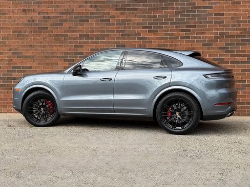 New 2026 Porsche Cayenne S image 3