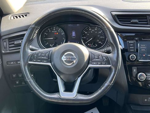 Used 2018 Nissan Rogue SL w/ Premium Package image 15