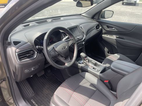 Used 2023 Chevrolet Equinox RS AWD/4WD image 10