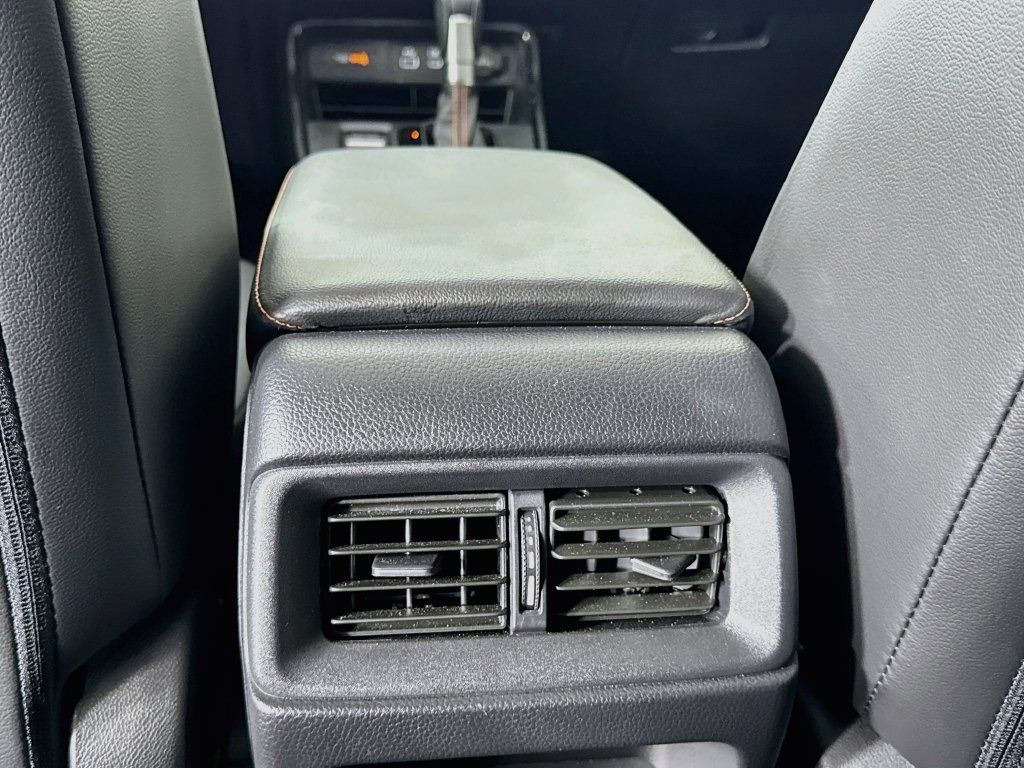 Used 2025 Honda CR-V Sport-L image 31