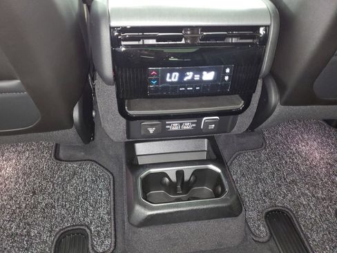 New 2026 Jeep Grand Wagoneer 4WD image 21