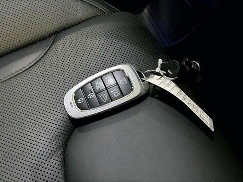 Used 2023 Hyundai Palisade Calligraphy image 14