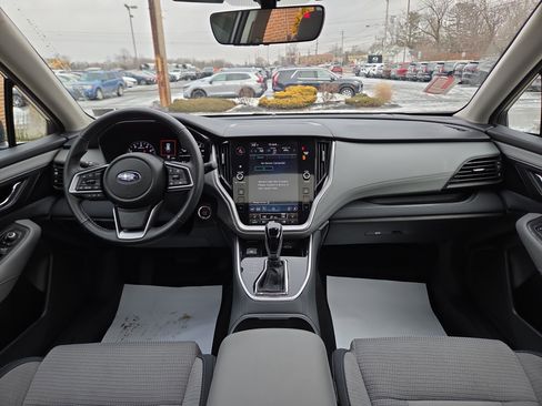 Used 2025 Subaru Outback Premium w/ Popular Package #1A AWD/4WD image 14