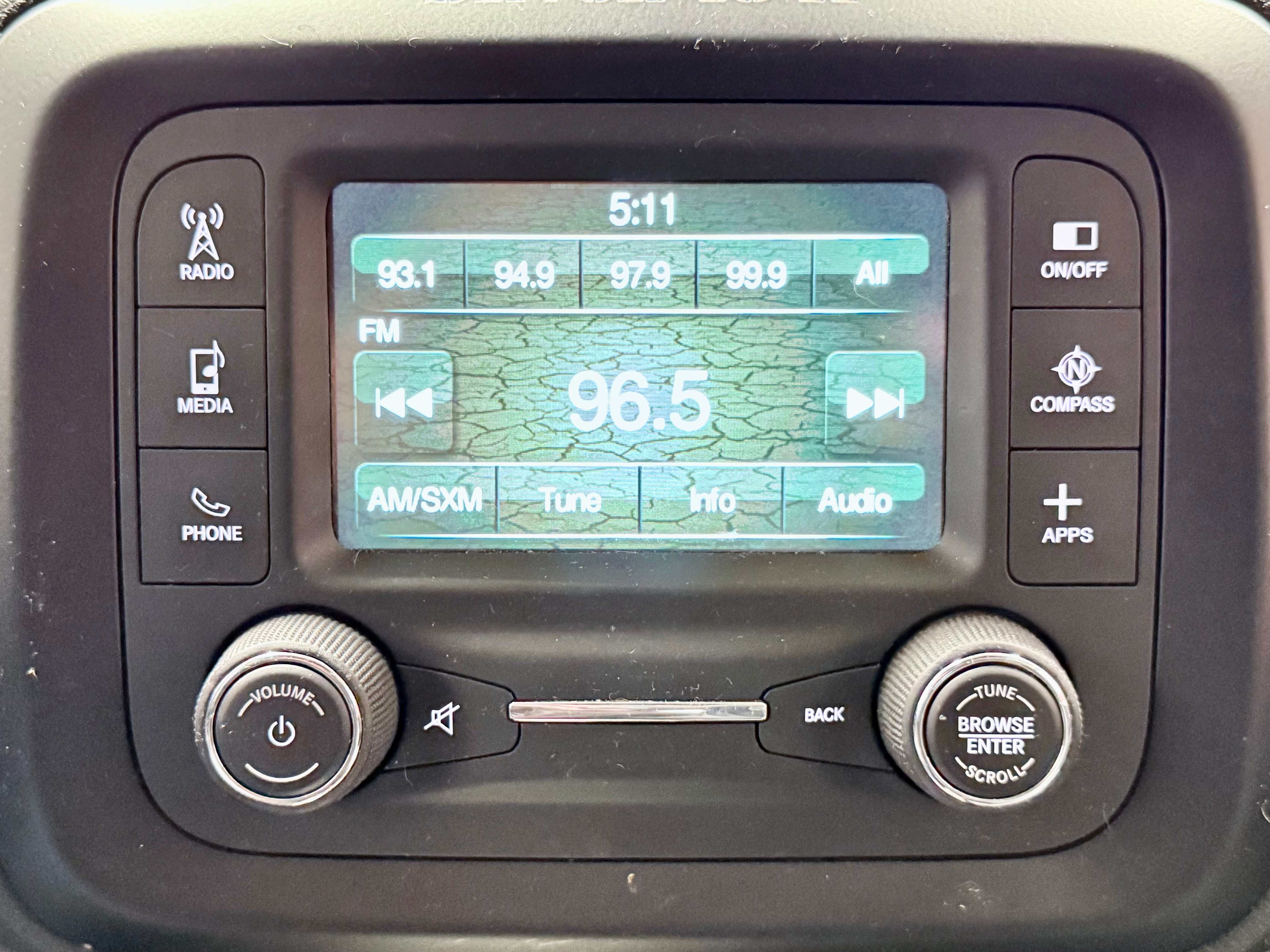 Used 2016 Jeep Renegade Limited w/ Advanced Technology Group AWD/4WD image 23