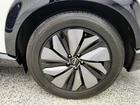 Used 2023 Nissan Ariya image 9