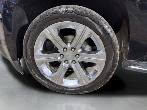 Used 2019 GMC Yukon XL Denali w/ Open Road Package image 36