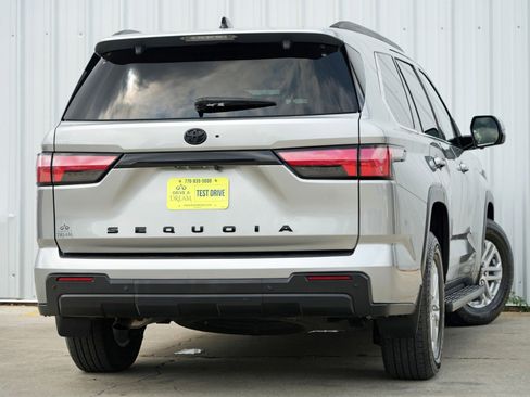 Used 2023 Toyota Sequoia SR5 image 5