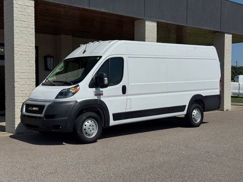 Used 2022 RAM ProMaster 3500 w/ Convenience Group FWD image 4