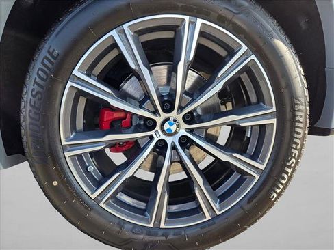 New 2026 BMW X5 xDrive40i w/ M Sport Package AWD/4WD image 10